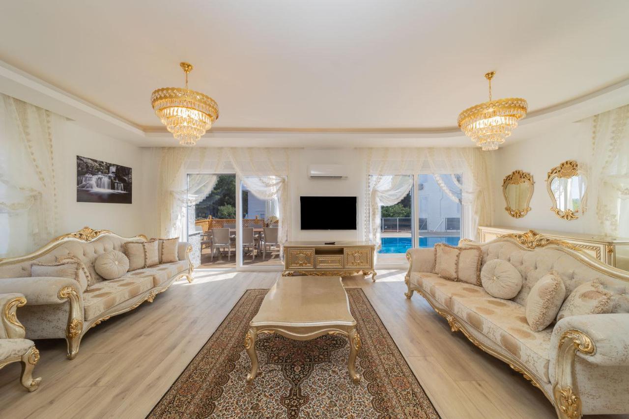 Villa Great With Pool Hammam And Sauna In Antalya